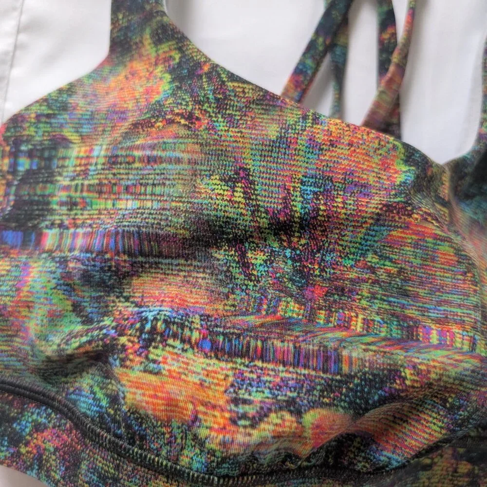 EUC Lululemon Energy Bra Glitch Tapestry Starlight Multi Women's 6 Small sports - Picture 2 of 9